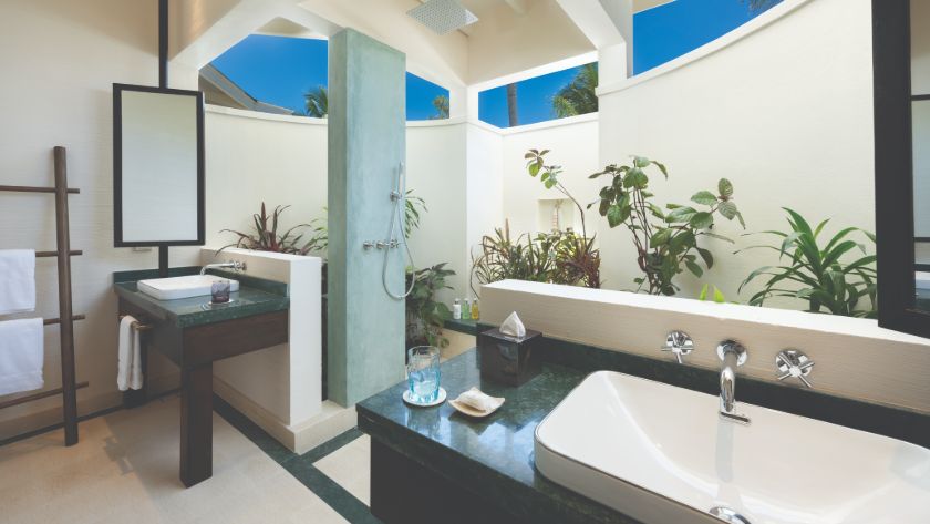 Beach Villa Bathroom