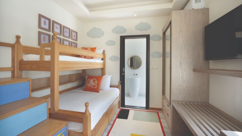 Ocean View Family Room - Children's Bedroom