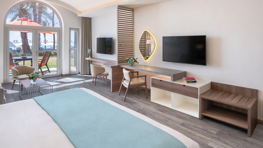 Beachfront Terrace Junior Suite