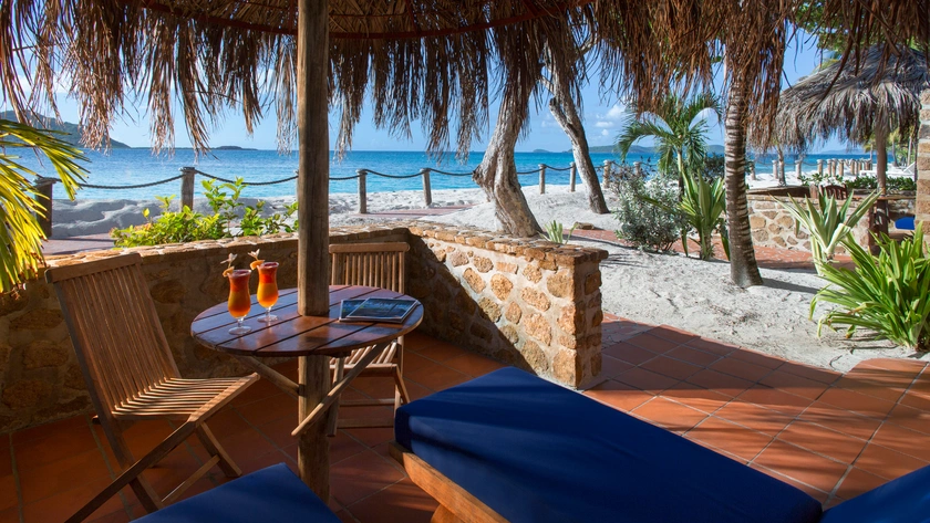 Beachfront Room Terrace
