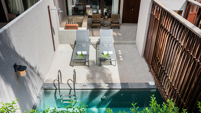 Deluxe Plunge Pool