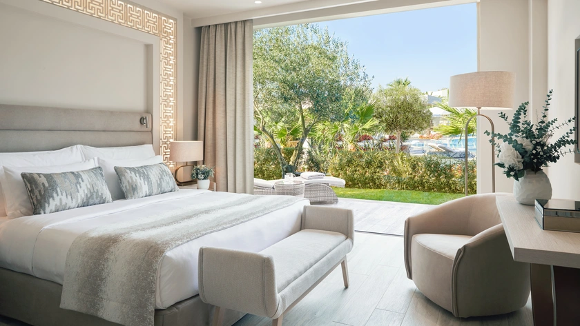 One Bedroom Suite Private Garden Pool View