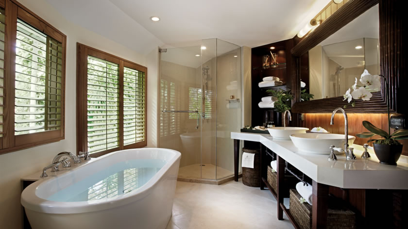 Deluxe Pavilion Bathroom