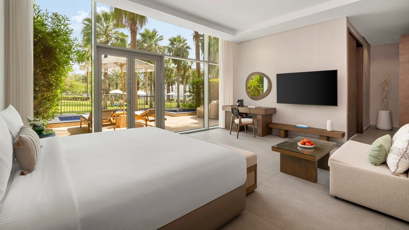 Wellness Room with Pool Access