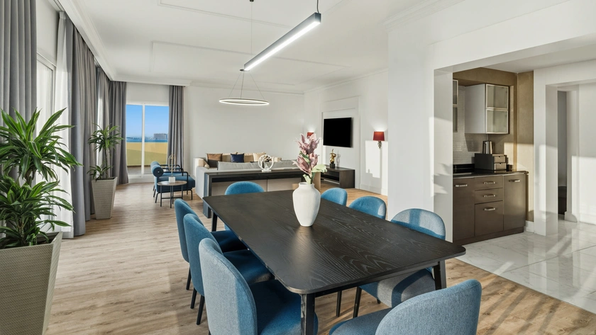 Three Bedroom King Suite Dining Area