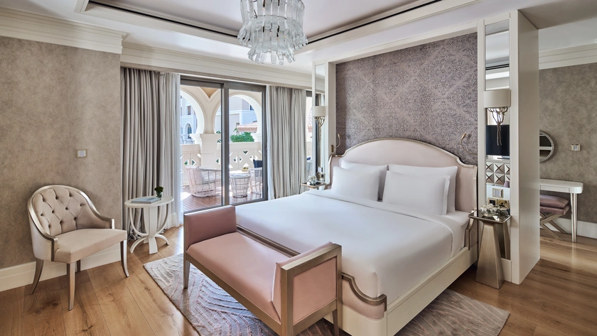 Club Villa Bedroom