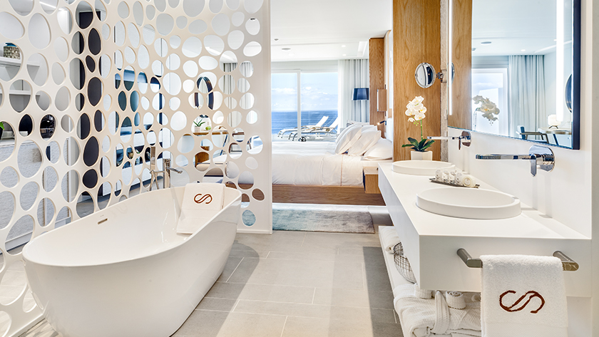 Junior Suite Ocean Front
