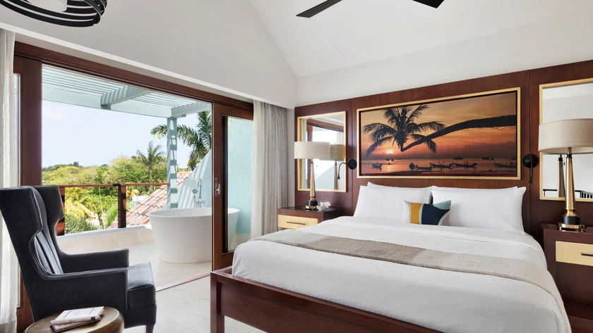 Longshore Beachfront Two-Story One Bedroom Butler Villa Suite q/ Tranquillity Soaking Tub Bedroom