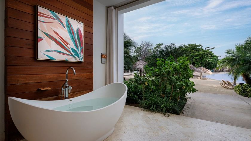Beachfront Honeymoon One Bedroom Walkout Butler Suite w/ Patio Tranquillity Soaking Tub Terrace