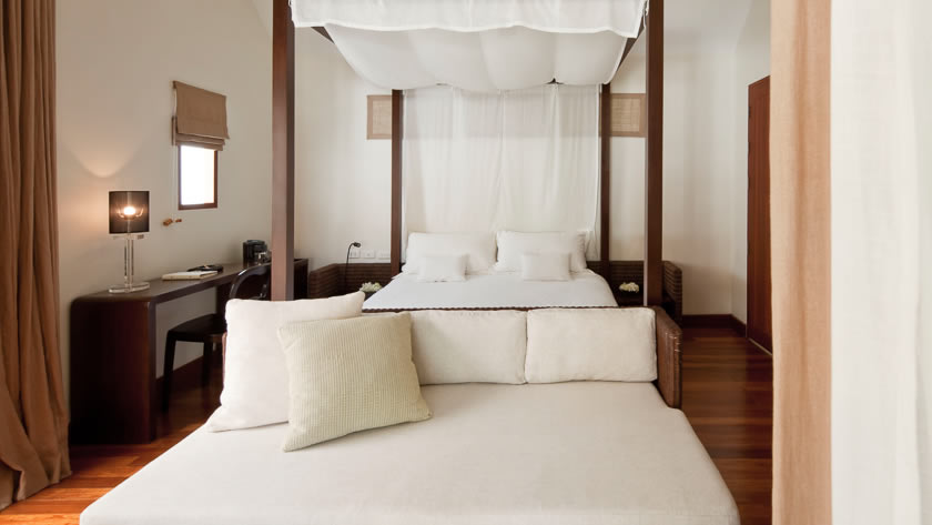 Deluxe Balcony Room