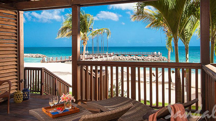 Pink Gin Beachfront Walkout Club Level Room with Patio Tranquility Soaking Tub