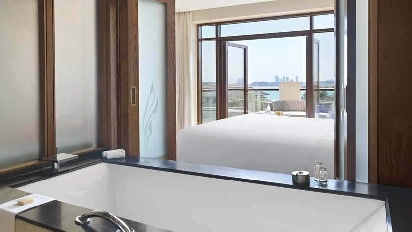Luxury Room Bathroom
