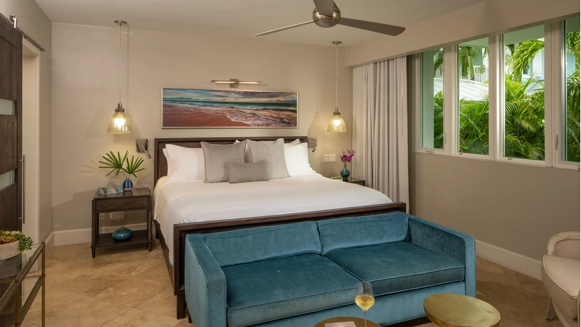 Island Village Walkout Butler Hideaway Villa Suite w/Private Pool Bedroom