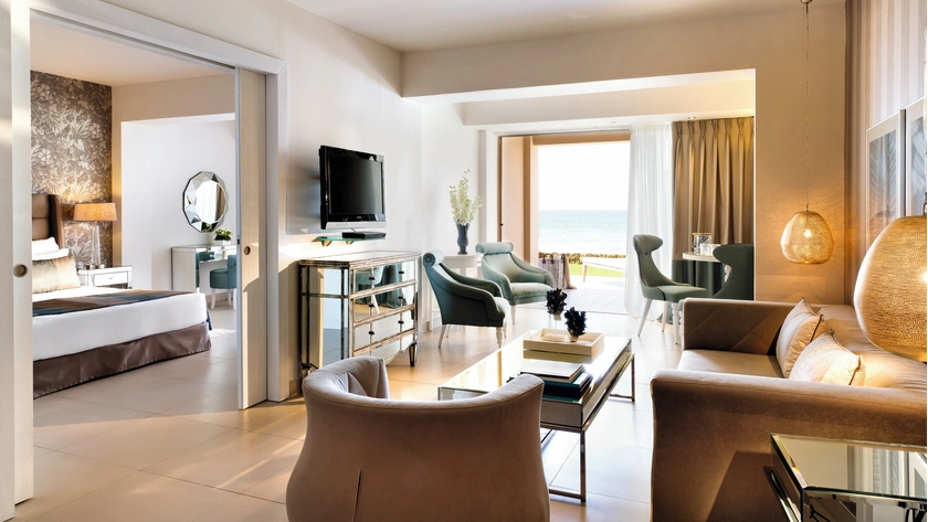 One Bedroom Family Suite Beachfront
