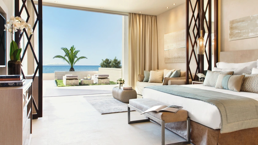 Deluxe Family Suite Private Garden Beach Front