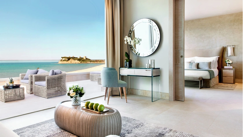 Deluxe One Bedroom Suite Grand Balcony Beach Front
