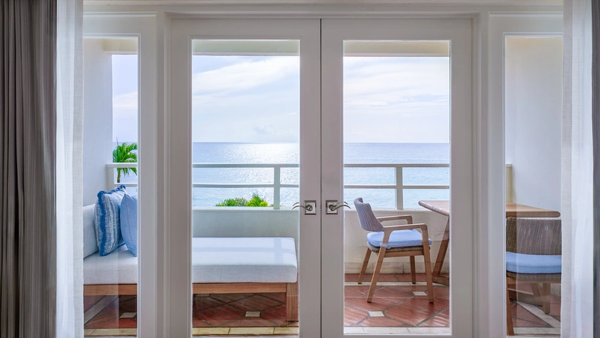 Junior Suite Ocean Front
