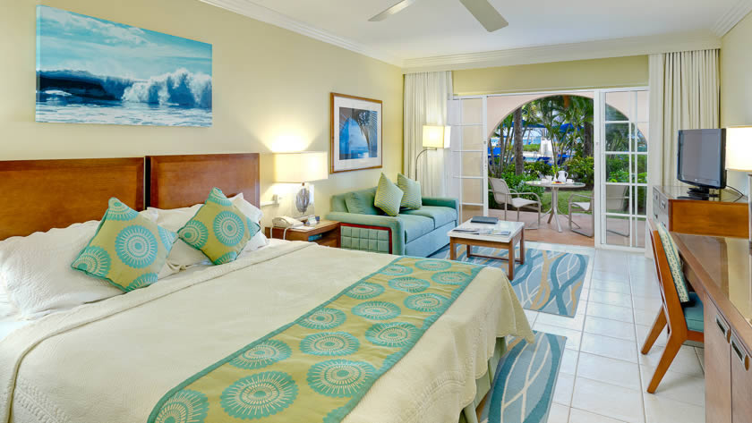 Junior Suite Pool/Gadren View