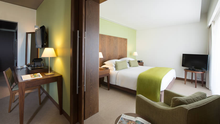 Classic Junior Suite Bedroom