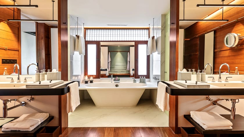 Canopy Deluxe Bathroom