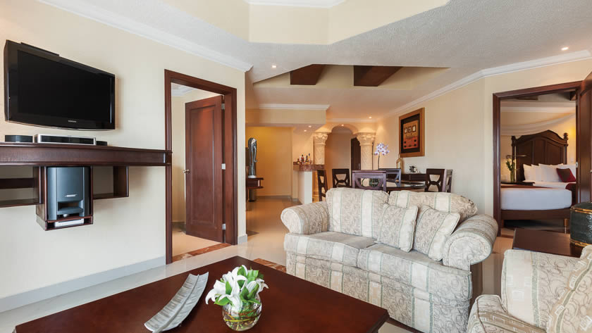 Royal Master Suite Bedroom