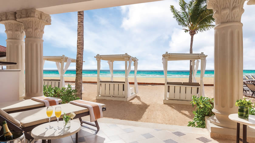Royal Junior Suite Beachfront Walk Out Terrace