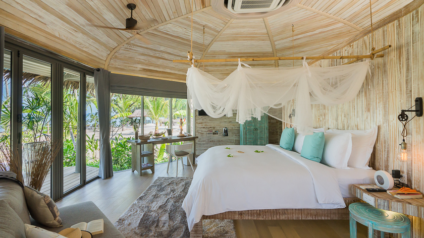 Beachfront Pool Villa Bedroom