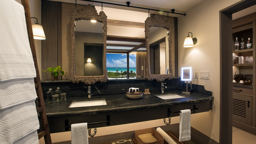 Alcoba Bathroom