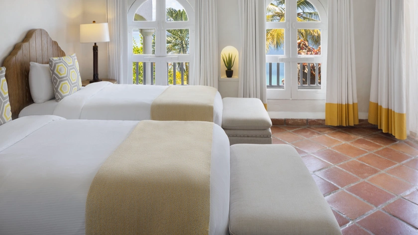 Hilltop Two Bedroom Villa - Twin Bedroom 