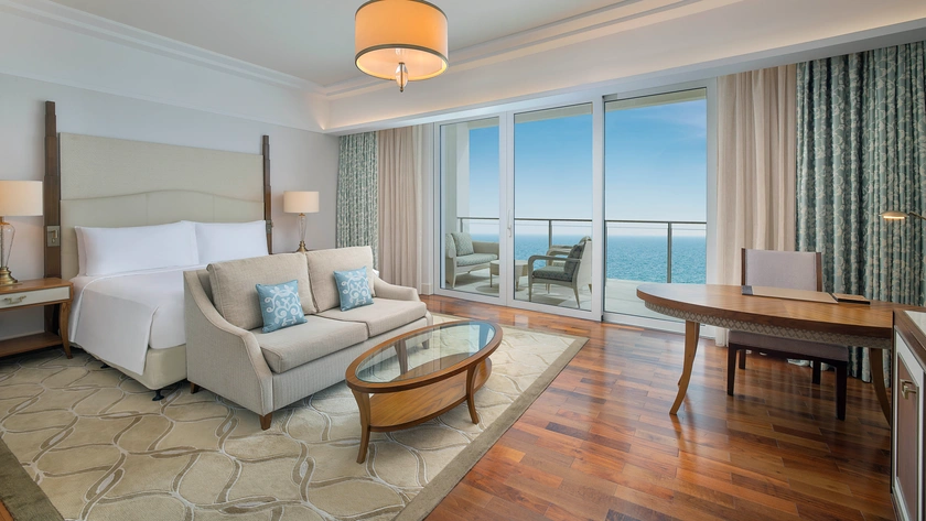 Pearl Club Sea View King Room