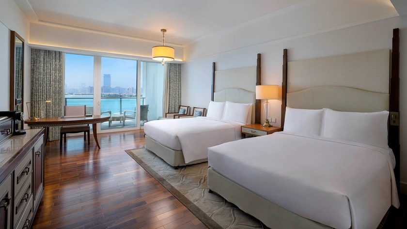 Queen Deluxe Palm Sea View